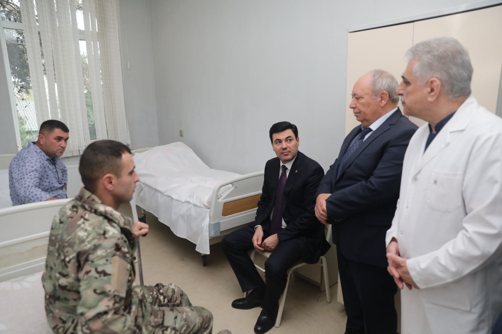 Xaçmazda müalicə alan Vətən müharibəsi iştirakçısı və ehtiyatda olan hərbi qulluqçu ziyarət olunub (FOTO)