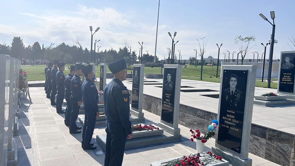 8 Noyabr - Zəfər Gününün beşinci ildönümü Azərbaycan Ordusunda təntənəli şəkildə qeyd edilib (FOTO/VİDEO)