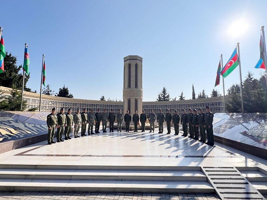 8 Noyabr - Zəfər Gününün beşinci ildönümü Azərbaycan Ordusunda təntənəli şəkildə qeyd edilib (FOTO/VİDEO)