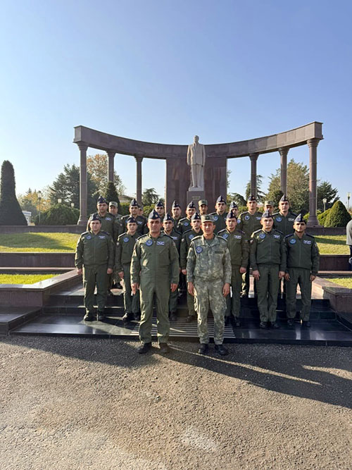 8 Noyabr - Zəfər Gününün beşinci ildönümü Azərbaycan Ordusunda təntənəli şəkildə qeyd edilib (FOTO/VİDEO)