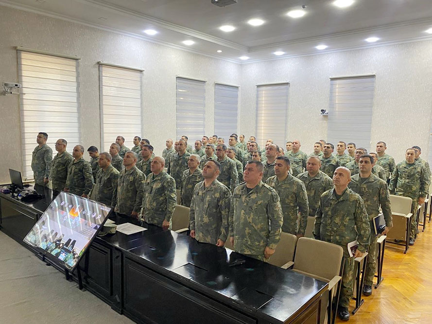 8 Noyabr - Zəfər Gününün beşinci ildönümü Azərbaycan Ordusunda təntənəli şəkildə qeyd edilib (FOTO/VİDEO)