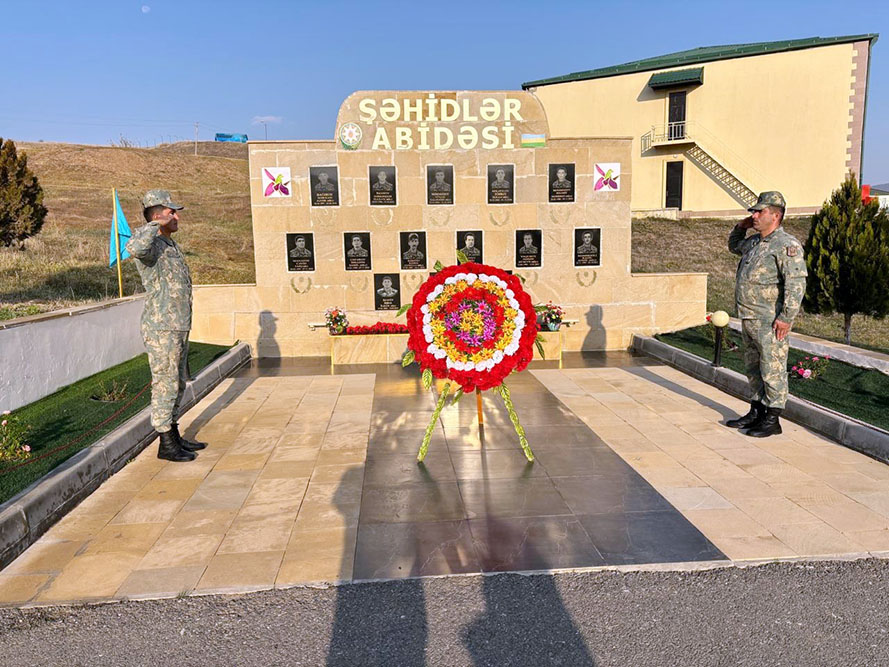 8 Noyabr - Zəfər Gününün beşinci ildönümü Azərbaycan Ordusunda təntənəli şəkildə qeyd edilib (FOTO/VİDEO)