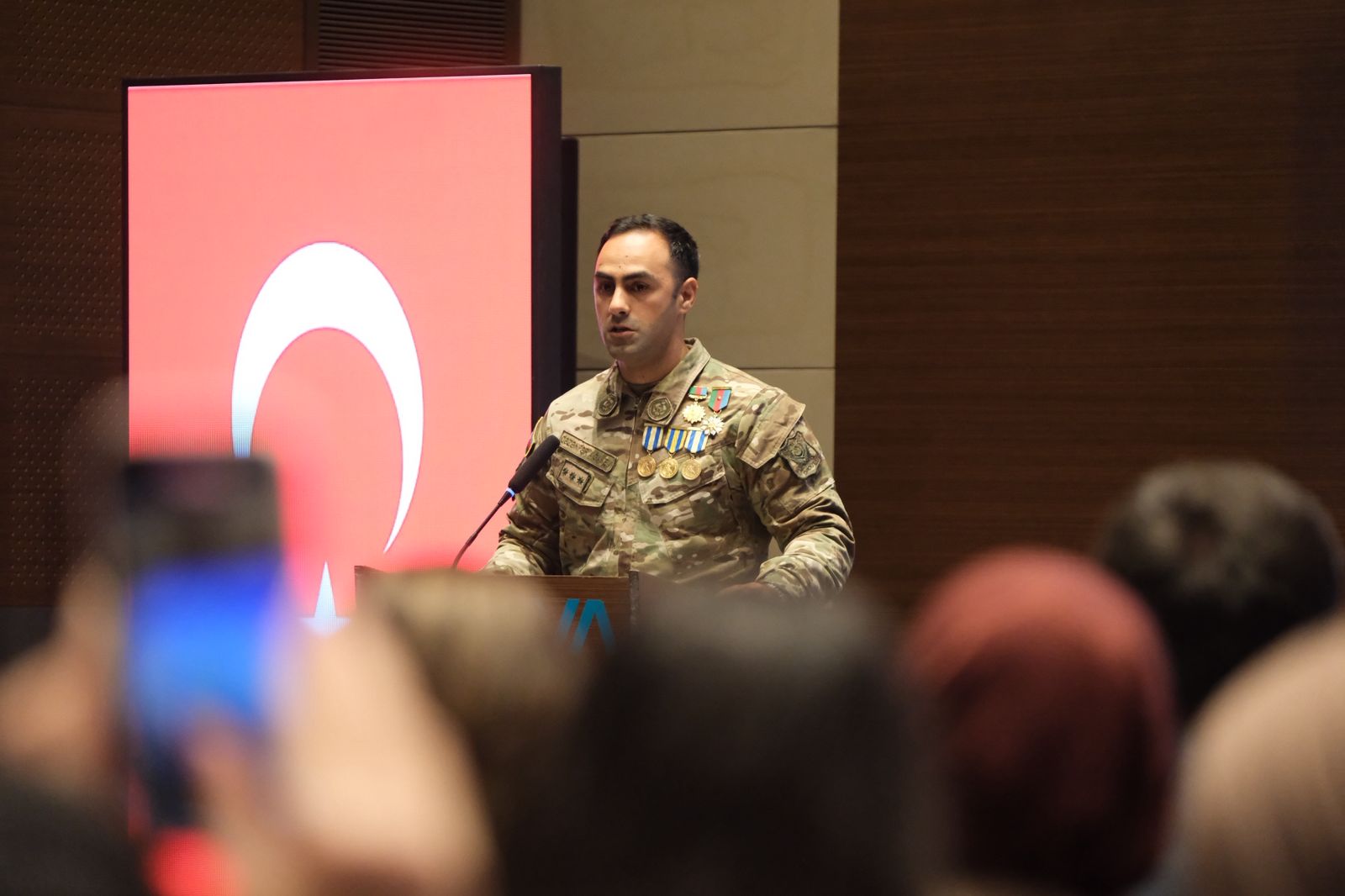 İstanbulda Azərbaycan-Türkiyə gənclərinin “Zəfərin 5 ili” forumu keçirilib (FOTO)