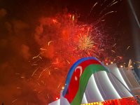 Zəfər Günü münasibətilə Bakıda bayram atəşfəşanlığı təşkil olunub (FOTO/VİDEO)