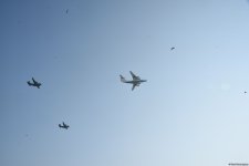 Bakıda Vətən Müharibəsində qələbənin 5-ci ildönümünə həsr olunmuş hərbi parad keçirilib (FOTO/VİDEO) (YENİLƏNİB)