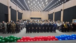 Zəfər günü ilə bağlı Şuşa şəhər 1 saylı tam orta məktəbdə də tədbir keçirilir (FOTO)