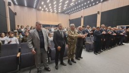 Zəfər günü ilə bağlı Şuşa şəhər 1 saylı tam orta məktəbdə də tədbir keçirilir (FOTO)