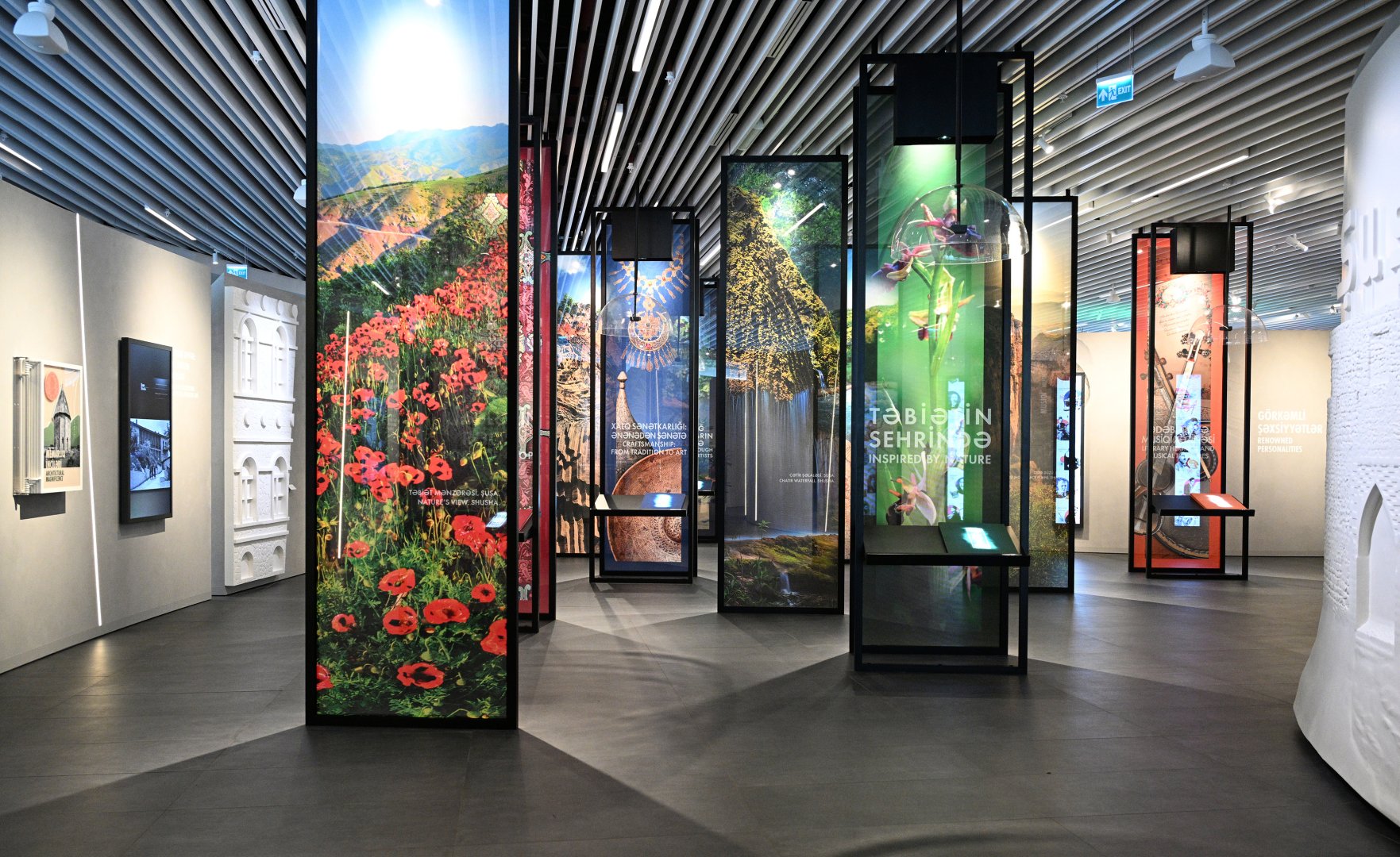 Prezident İlham Əliyev və Birinci xanım Mehriban Əliyeva Bakıda Zəfər abidəsini ziyarət edib və Zəfər muzeyinin açılışında iştirak ediblər (FOTO)