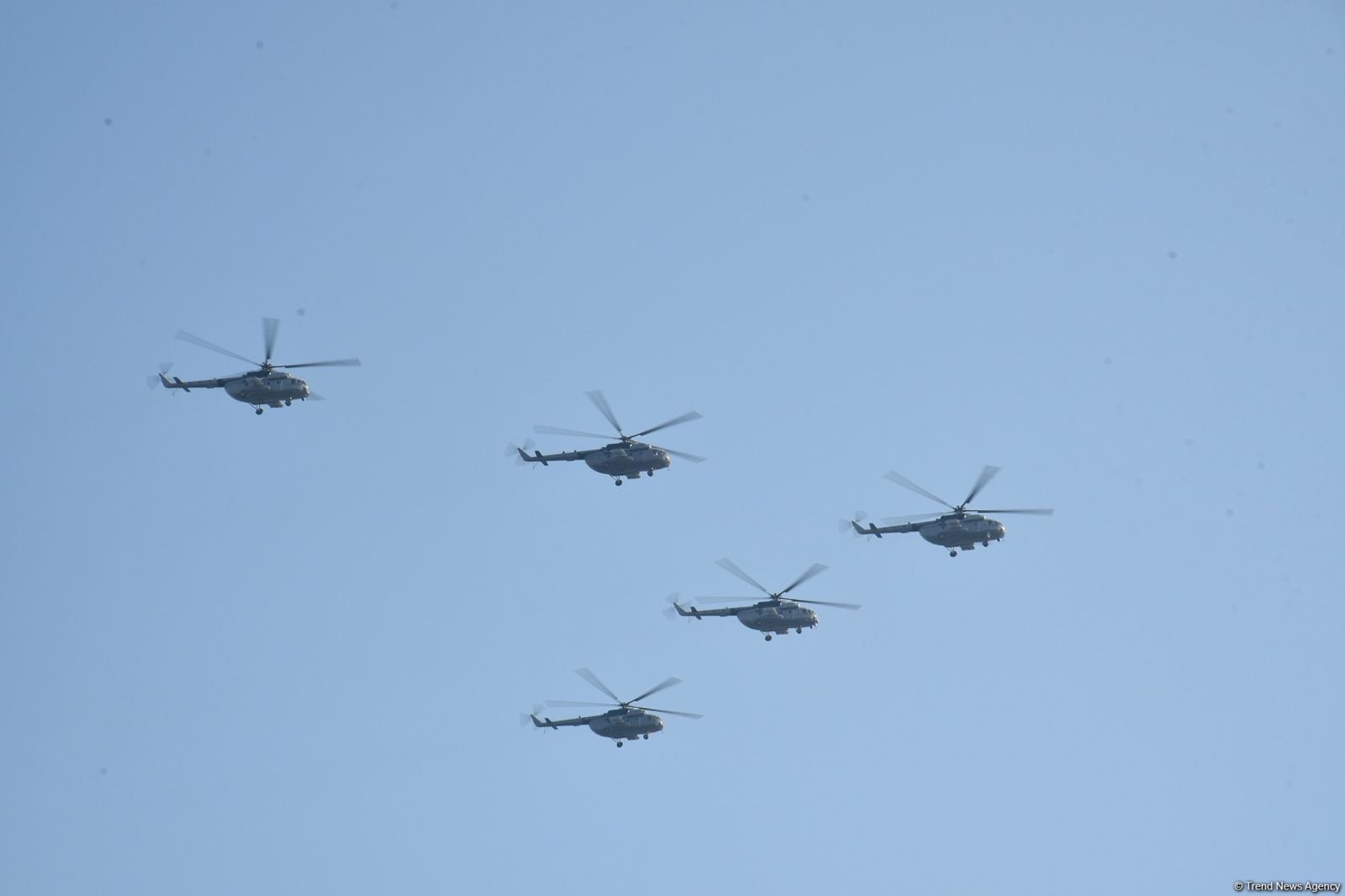 Bakıda Vətən Müharibəsində qələbənin 5-ci ildönümünə həsr olunmuş hərbi parad keçirilib (FOTO/VİDEO) (YENİLƏNİB)