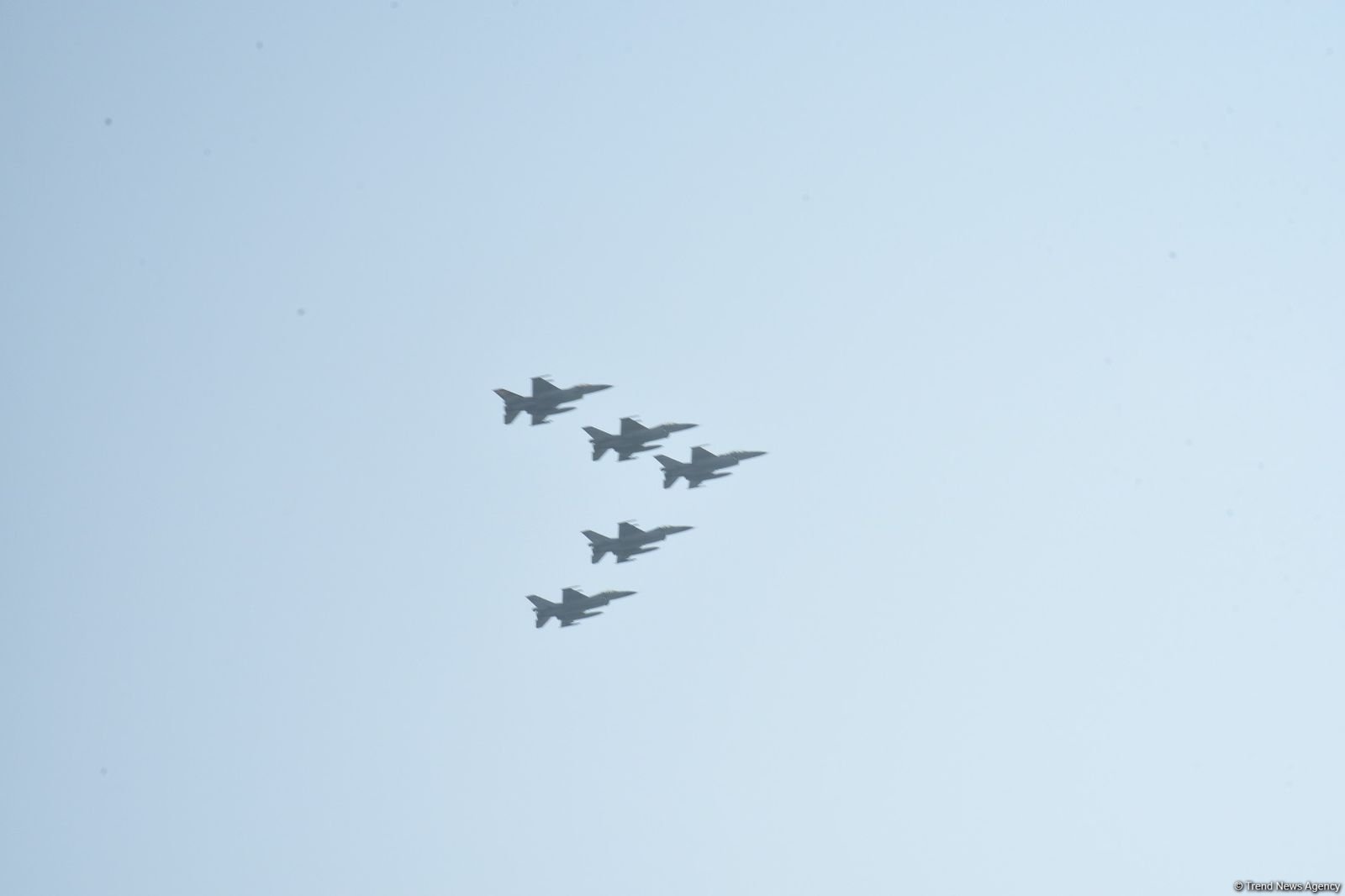 Bakıda Vətən Müharibəsində qələbənin 5-ci ildönümünə həsr olunmuş hərbi parad keçirilib (FOTO/VİDEO) (YENİLƏNİB)