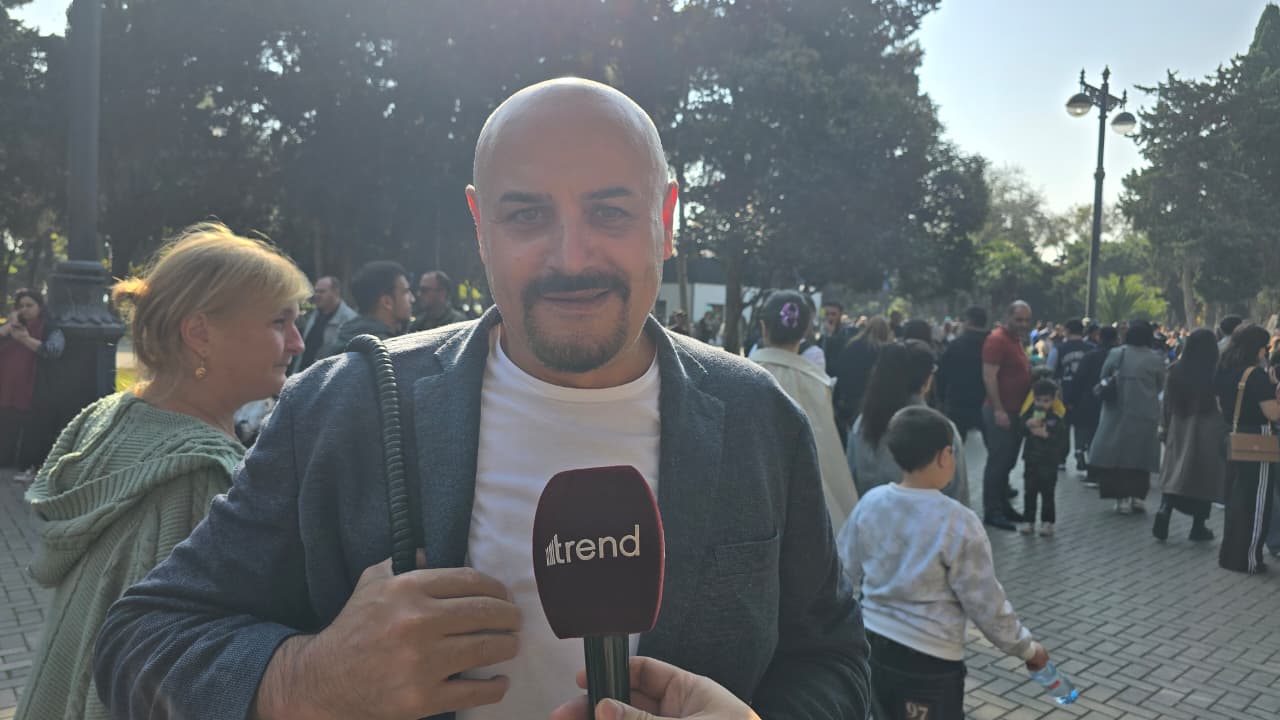 Bu qürur günündə Azərbaycanda olmaqdan böyük şərəf duyuram - Türkiyəli turist