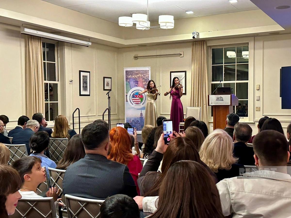 ABŞ-nin Kolumbiya Universitetində Zəfər Günü qeyd olunub (FOTO)