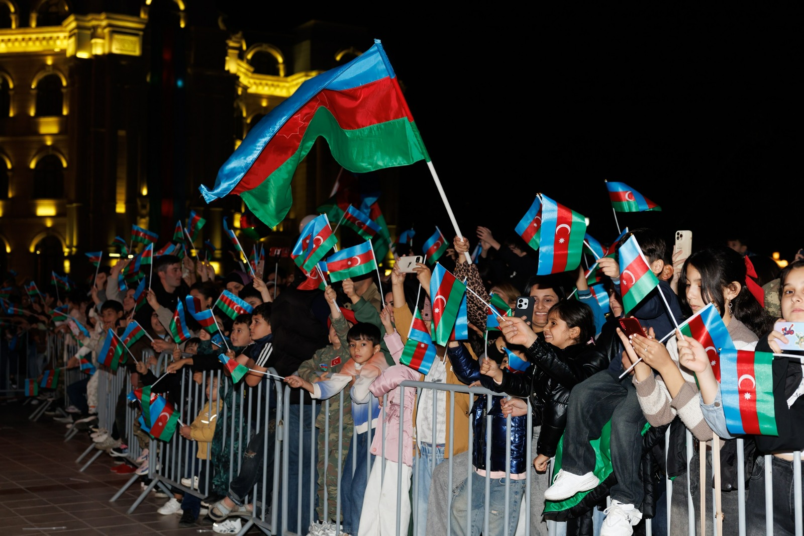 Zəfər Günü Abşeron rayonunda coşqu ilə qeyd olunub (FOTO)