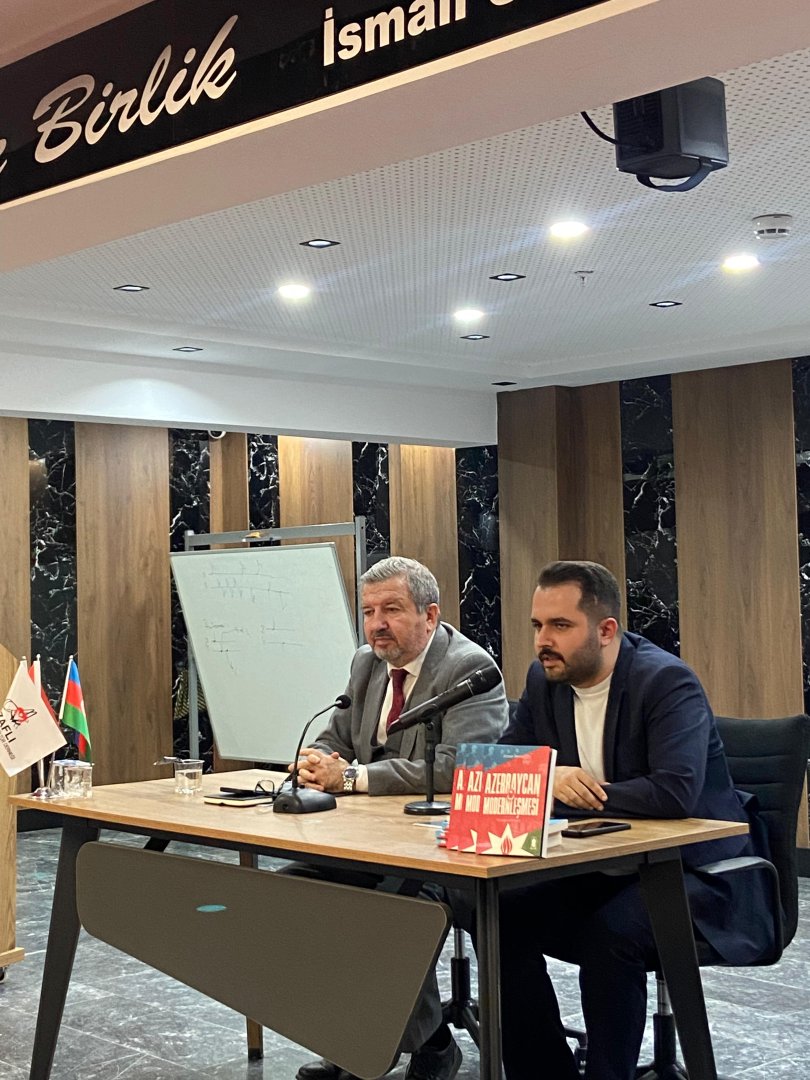 Ankarada Zəfər Günü ilə bağlı tədbir keçirilib (FOTO)