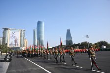 Prezident İlham Əliyev, Birinci xanım Mehriban Əliyeva, Türkiyə Prezidenti Rəcəb Tayyib Ərdoğan, Pakistan Baş naziri Məhəmməd Şahbaz Şərif hərbi paradda iştirak ediblər (FOTO/VİDEO) (YENİLƏNİB -4)