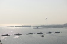 Prezident İlham Əliyev, Birinci xanım Mehriban Əliyeva, Türkiyə Prezidenti Rəcəb Tayyib Ərdoğan, Pakistan Baş naziri Məhəmməd Şahbaz Şərif hərbi paradda iştirak ediblər (FOTO/VİDEO) (YENİLƏNİB -4)