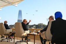 Prezident İlham Əliyev, Birinci xanım Mehriban Əliyeva, Türkiyə Prezidenti Rəcəb Tayyib Ərdoğan, Pakistan Baş naziri Məhəmməd Şahbaz Şərif hərbi paradda iştirak ediblər (FOTO/VİDEO) (YENİLƏNİB -4)