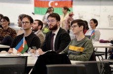 ABŞ-nin İllinoys Urbana-Şampeyn Universitetində Zəfər Gününə həsr əlunan tədbir keçirilib (FOTO)