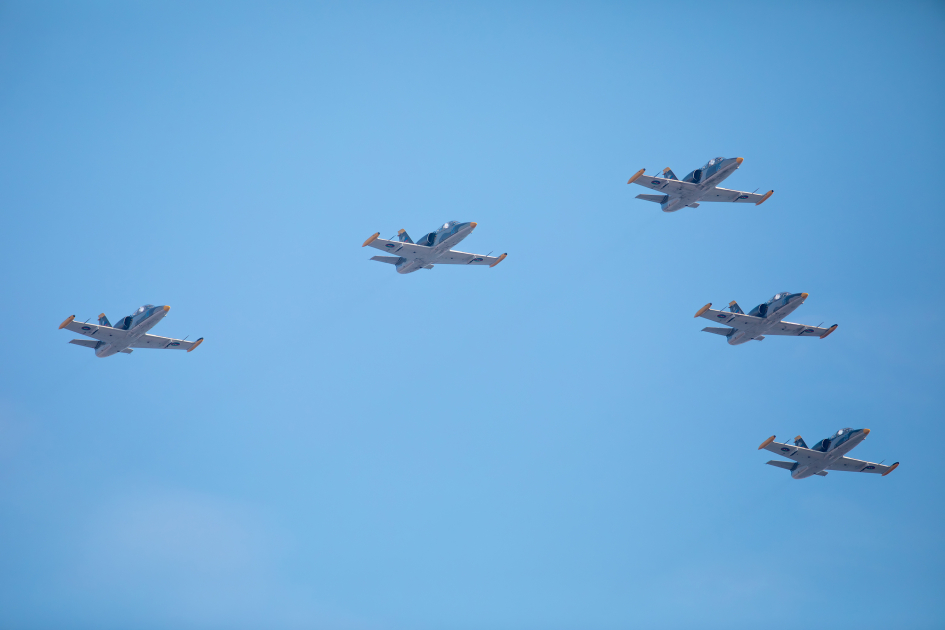 Prezident İlham Əliyev, Birinci xanım Mehriban Əliyeva, Türkiyə Prezidenti Rəcəb Tayyib Ərdoğan, Pakistan Baş naziri Məhəmməd Şahbaz Şərif hərbi paradda iştirak ediblər (FOTO/VİDEO) (YENİLƏNİB -4)