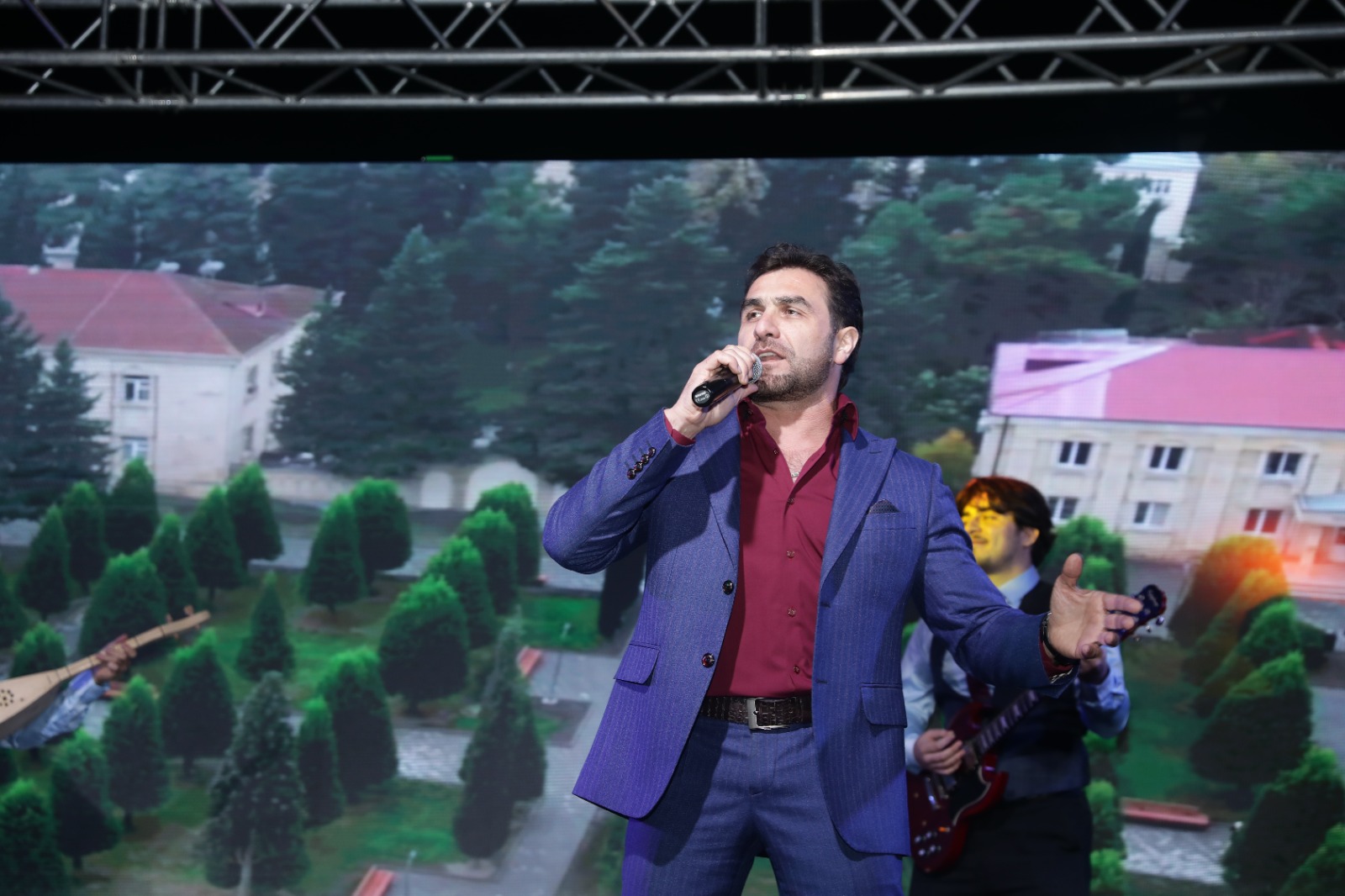 Xaçmazda "Zəfərin Mübarək, Suveren Azərbaycan” adlı bayram konserti təşkil olunub (FOTO)