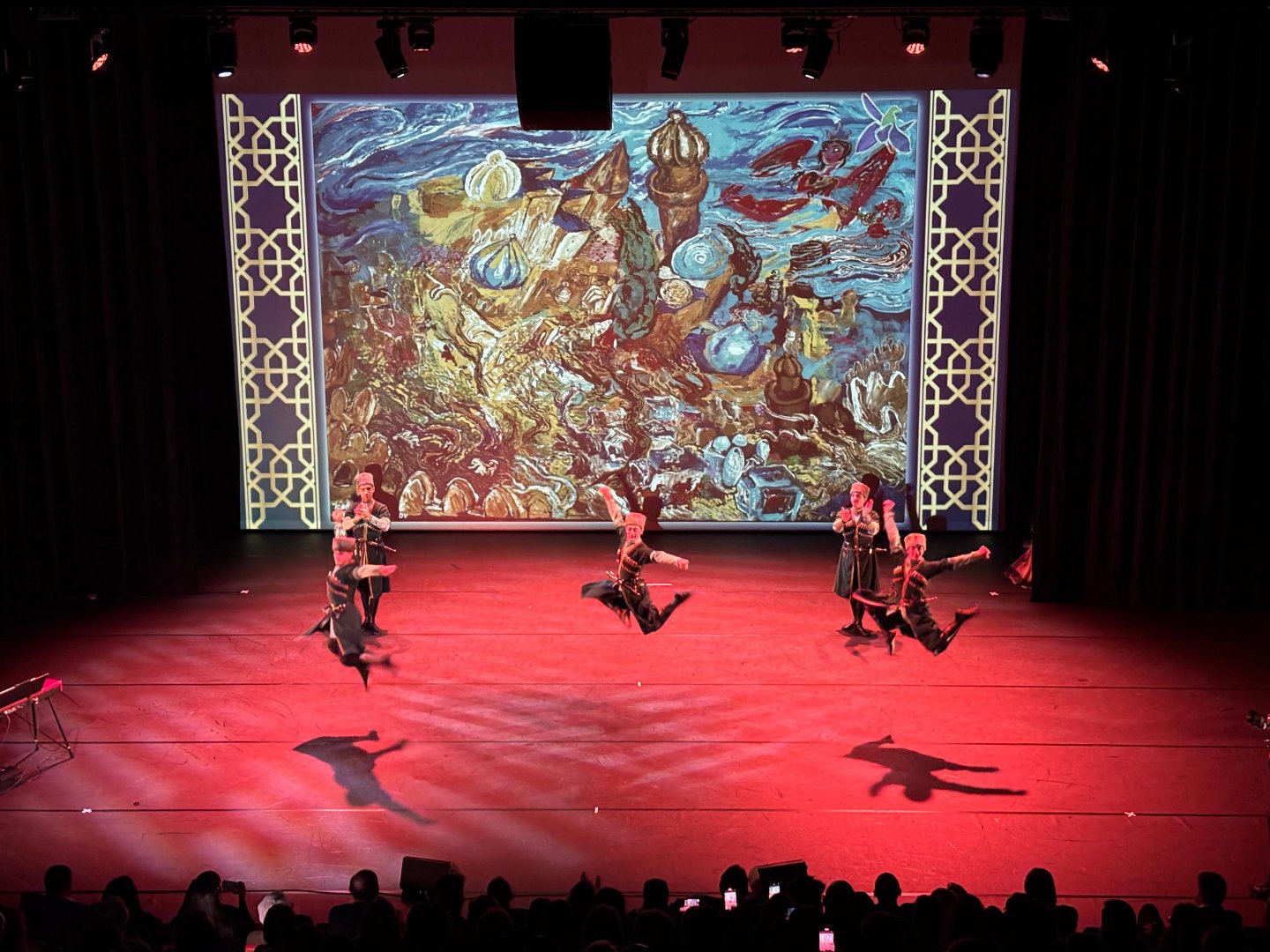 Zəfər Günü Niderlandda böyük coşqu ilə qeyd edilib (FOTO)