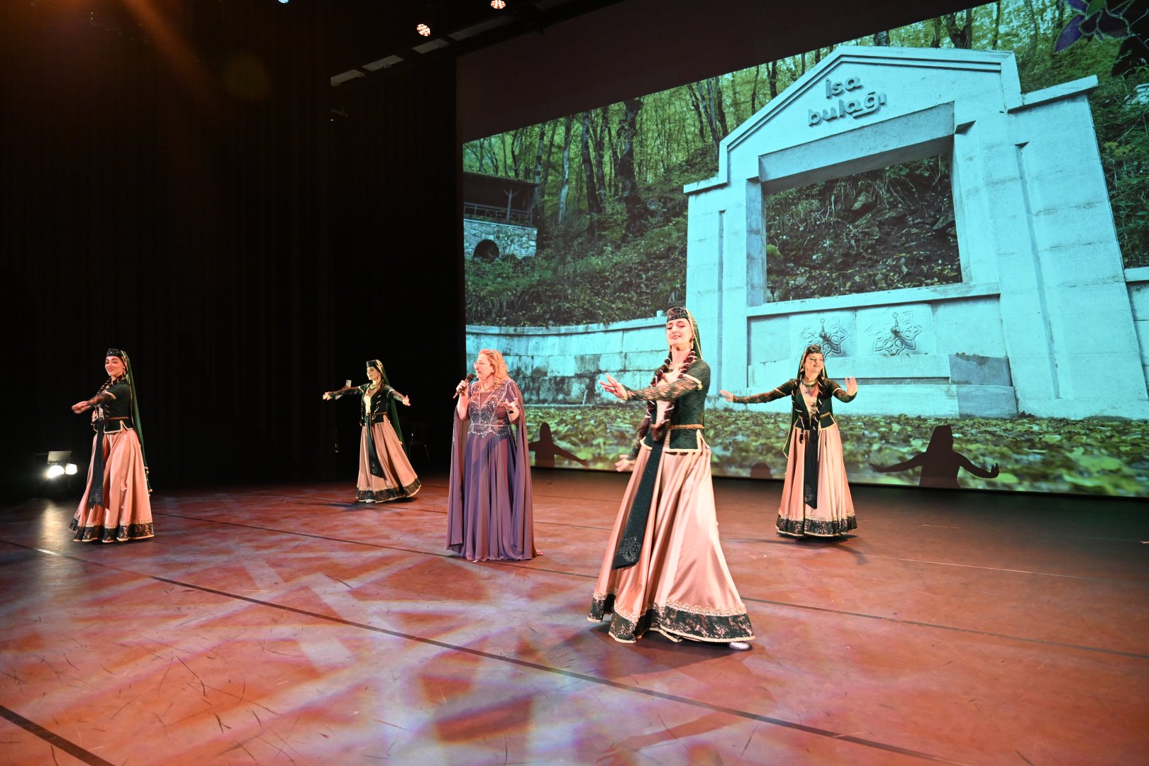 Zəfər Günü Niderlandda böyük coşqu ilə qeyd edilib (FOTO)