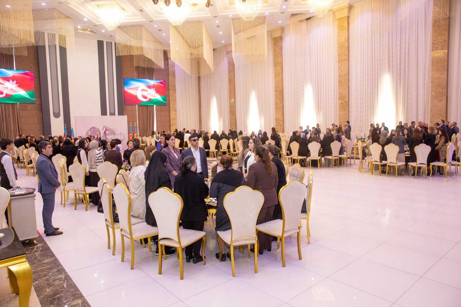 Abşeron rayonunda 8 Noyabr - Zəfər Günü ilə bağlı şəhid ailələri ilə görüş keçirilib (FOTO)