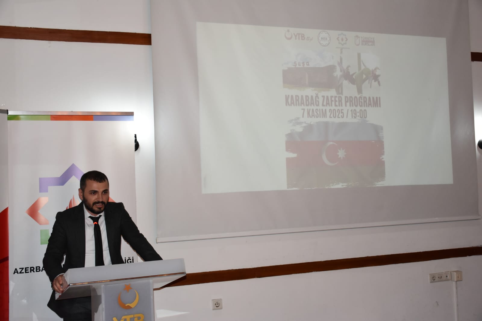 Azərbaycanlı gənclər Ankarada Qarabağ Zəfərinin 5 illiyini qeyd ediblər (FOTO)