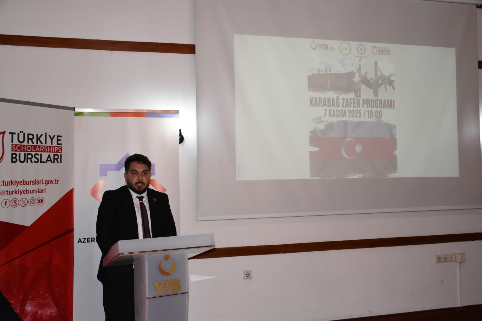 Azərbaycanlı gənclər Ankarada Qarabağ Zəfərinin 5 illiyini qeyd ediblər (FOTO)