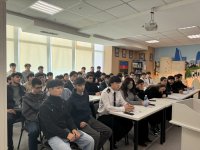 Yessenov Universitetində Zəfər Gününə həsr olunan açıq dərs keçirilib