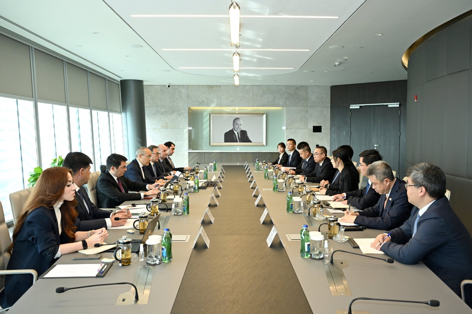 Azərbaycan və Çin şirkəti arasında energetika sektoruna kapital qoyuluşu müzakirə edilib