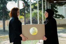Yelo Bank Xocavənddə yaşayan şəhid ailələrinə Zəfər sovqatı təqdim edib (FOTO)