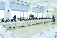 Milli Məclis komitələrinin birgə iclasında 2026-cı ilin dövlət büdcəsi müzakirə olunub (FOTO/YENİLƏNİB)