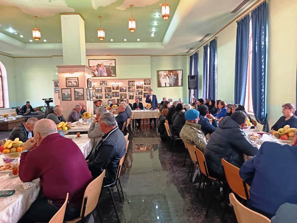 Bibiheybət məscid-ziyarətgah Kompleksində şəhidlərin əziz xatirəsi anılıb (FOTO)