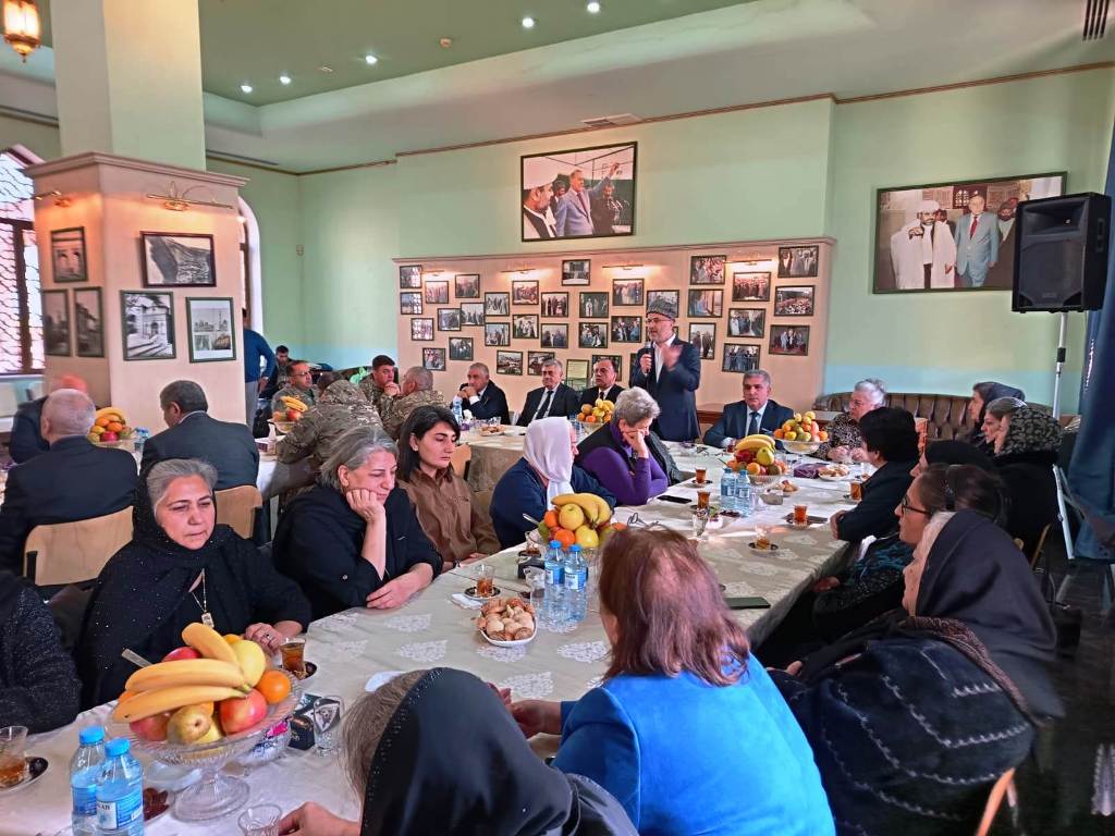 Bibiheybət məscid-ziyarətgah Kompleksində şəhidlərin əziz xatirəsi anılıb (FOTO)