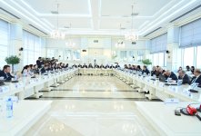 Milli Məclis komitələrinin birgə iclasında 2026-cı ilin dövlət büdcəsi müzakirə olunub (FOTO/YENİLƏNİB)