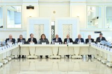 Milli Məclis komitələrinin birgə iclasında 2026-cı ilin dövlət büdcəsi müzakirə olunub (FOTO/YENİLƏNİB)