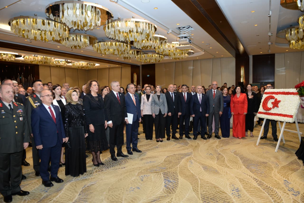 Bakıda Şimali Kipr Türk Respublikasının müstəqilliyinin 42-ci ildönümü qeyd olunub (FOTO)
