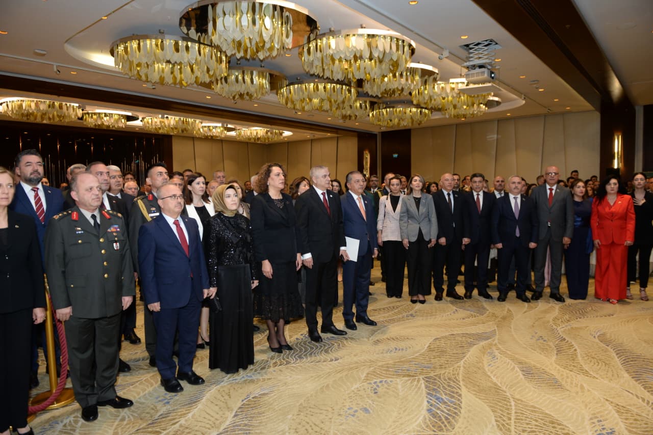 Bakıda Şimali Kipr Türk Respublikasının müstəqilliyinin 42-ci ildönümü qeyd olunub (FOTO)