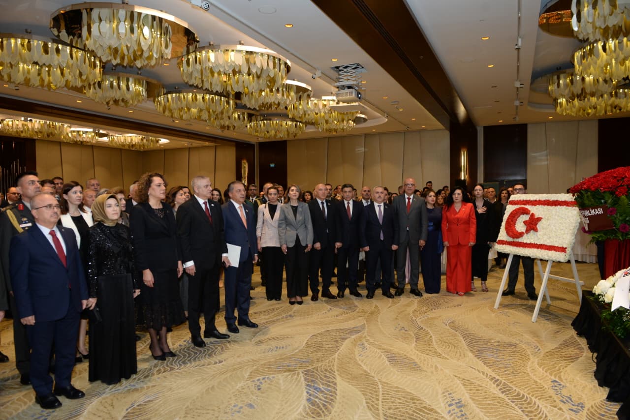 Bakıda Şimali Kipr Türk Respublikasının müstəqilliyinin 42-ci ildönümü qeyd olunub (FOTO)