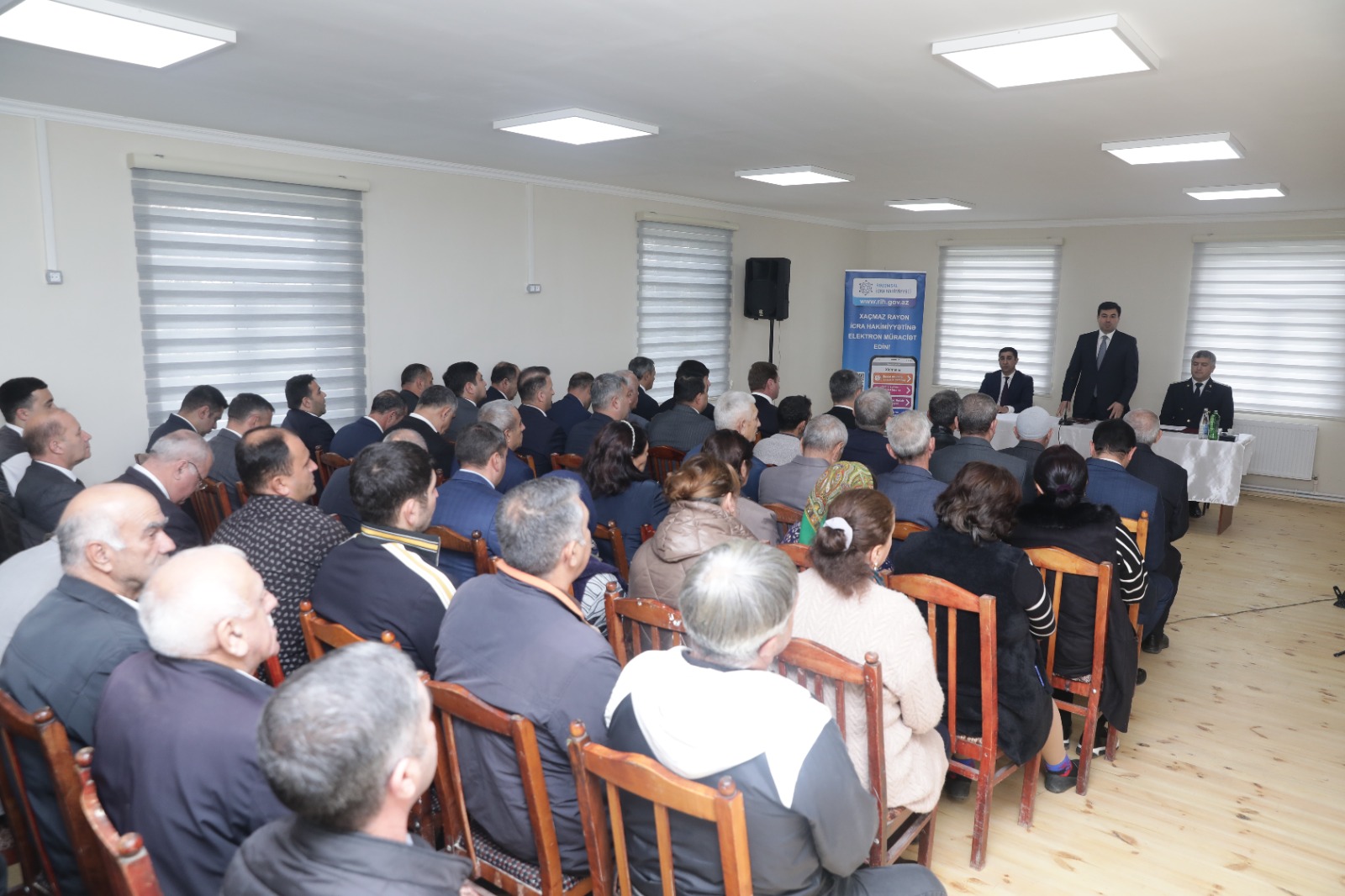 Xaçmazın Aslanoba kəndində səyyar qəbul keçirilib (FOTO)