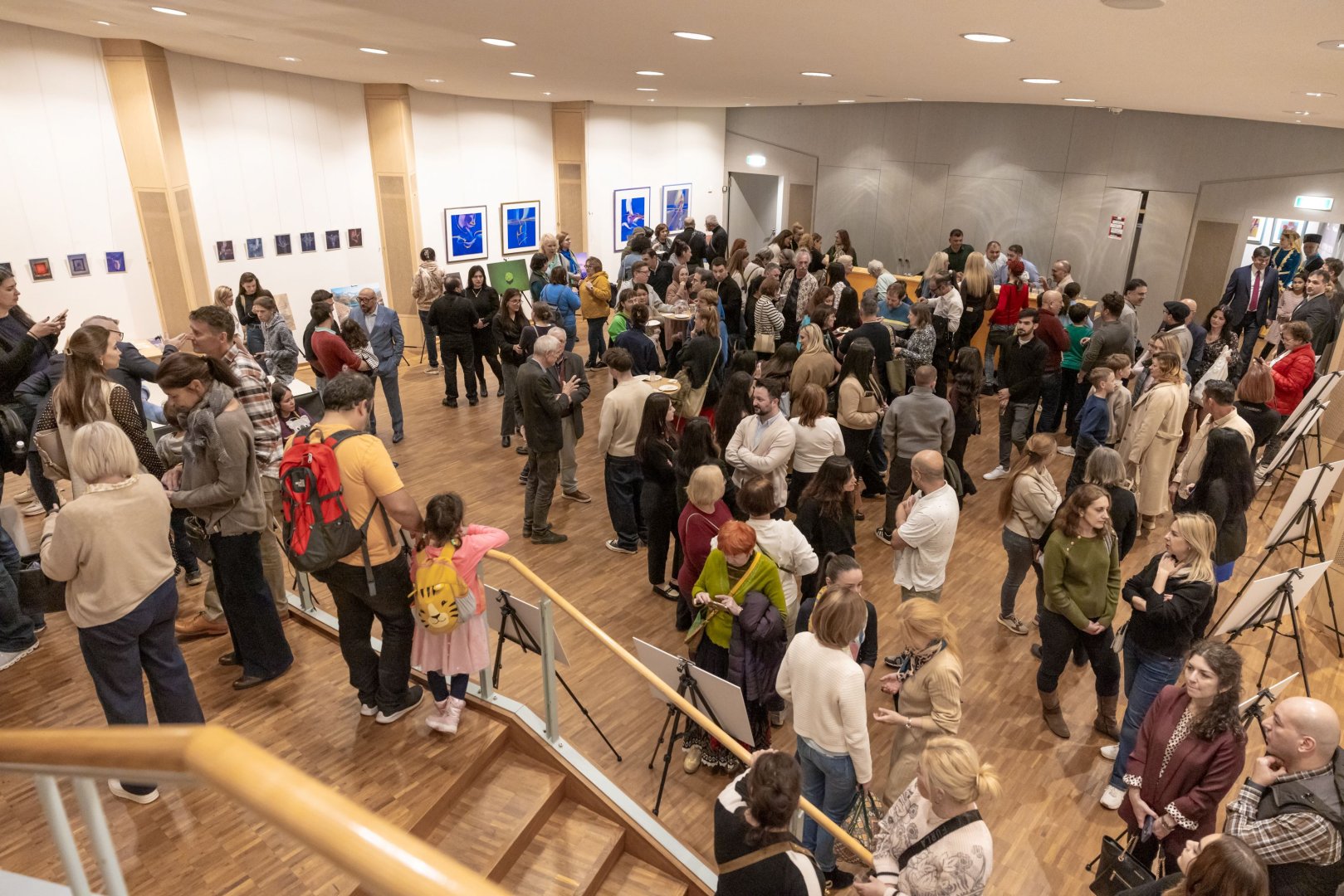 Azərbaycanla İsveçrə arasında mədəniyyət körpüsü (FOTO)