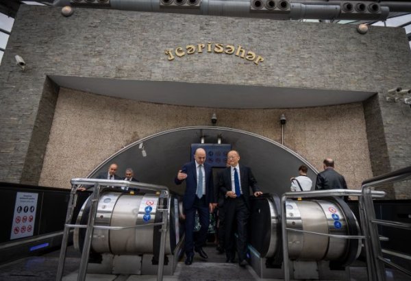 Azərbaycan AİB ilə şəhər nəqliyyatının qurulması istiqamətində əməkdaşlığı müzakirə edib