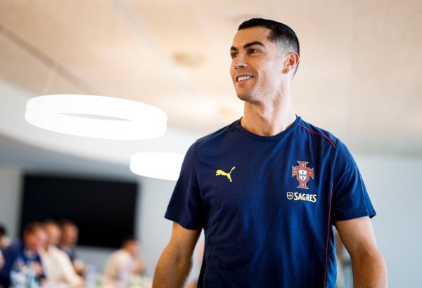 Kriştiano Ronaldo dünya çempionatının seçmə mərhələsində qırmızı vərəqə alıb