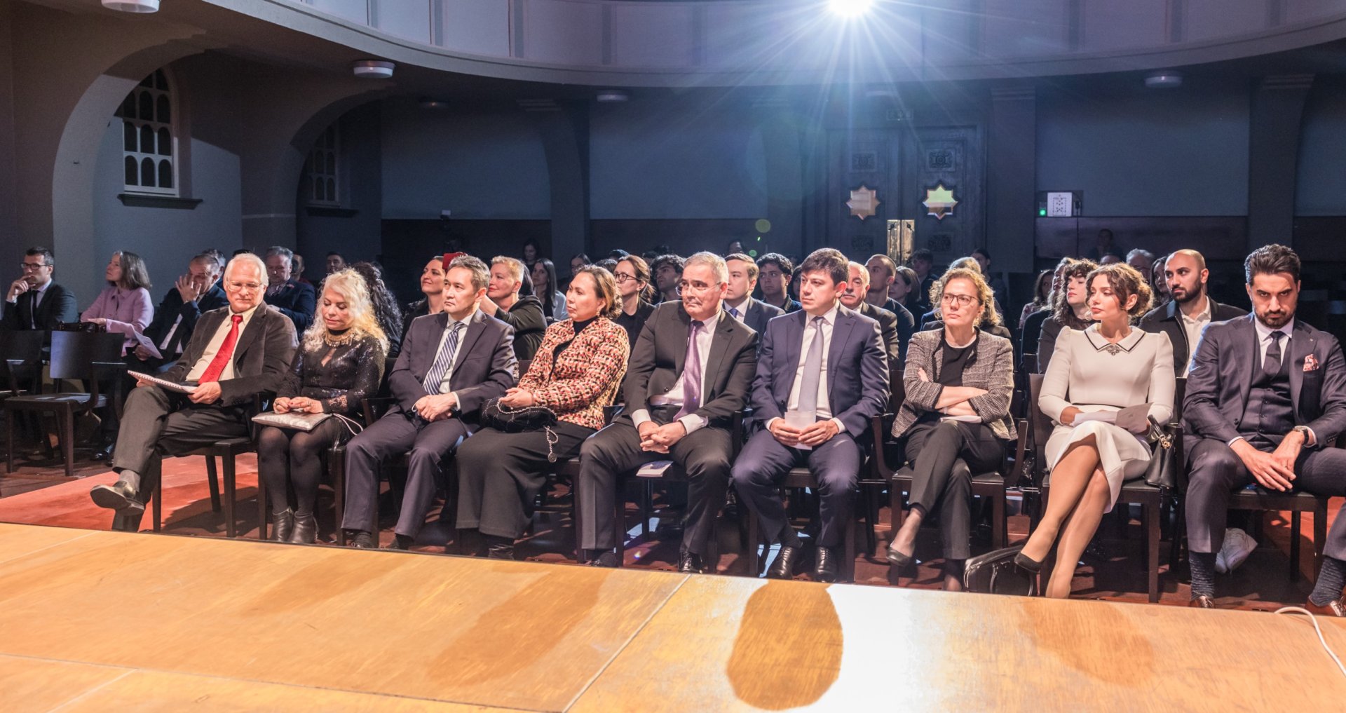 İsveçrədə Azərbaycan mədəniyyətinin və Zəfərin sədası (FOTO)