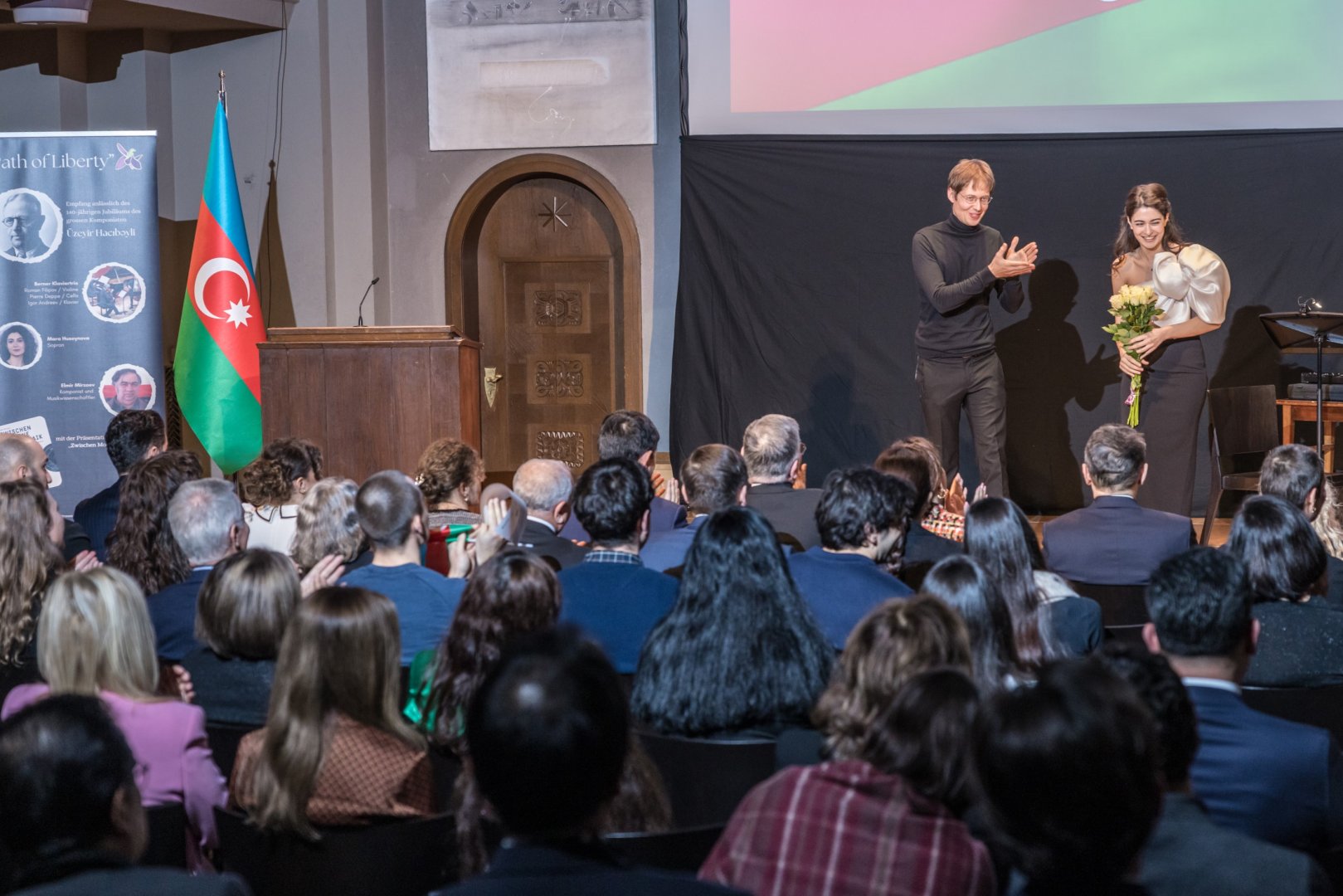 İsveçrədə Azərbaycan mədəniyyətinin və Zəfərin sədası (FOTO)