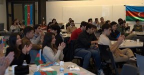 İllinoys Universitetində 8 Noyabr – Zəfər Günü qeyd olunub (FOTO)