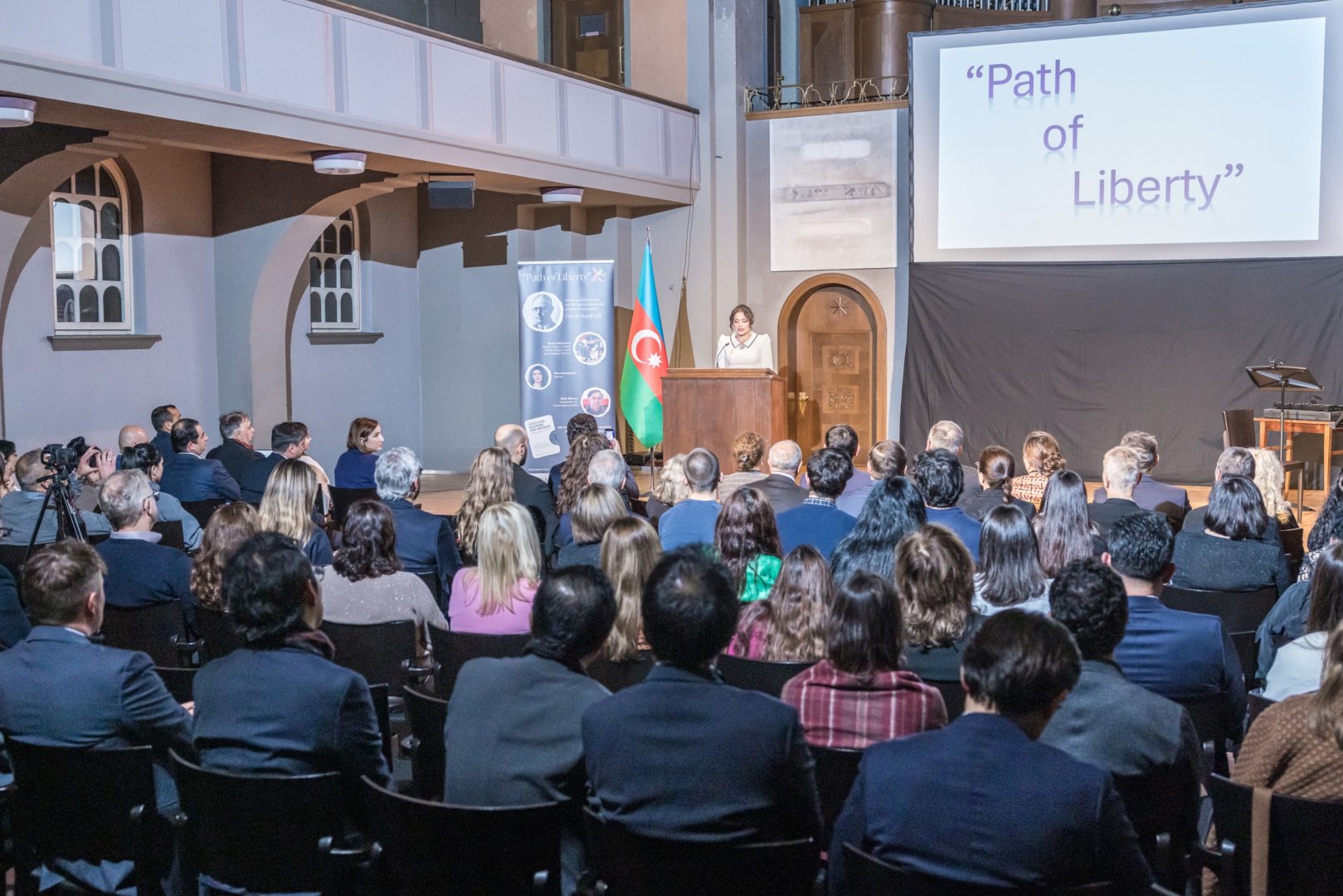 İsveçrədə Azərbaycan mədəniyyətinin və Zəfərin sədası (FOTO)