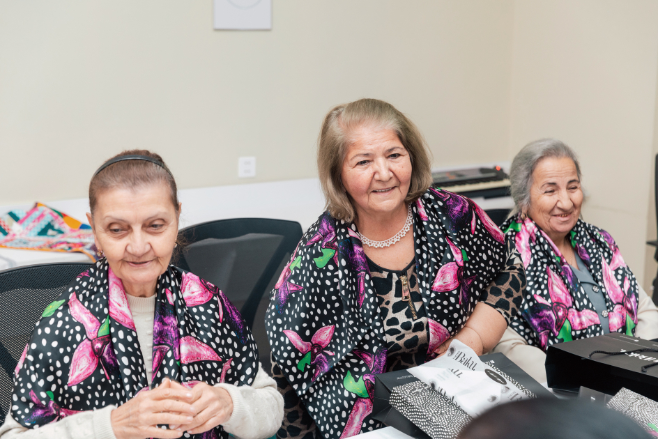 Heydər Əliyev Fondunun vitse-prezidenti Leyla Əliyeva Mingəçevirdə şəhid ailəsini ziyarət edib, bir sıra sosial müəssisələrlə tanış olub (FOTO)