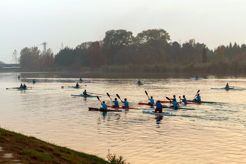 Heydər Əliyev Fondunun vitse-prezidenti Leyla Əliyeva Mingəçevirdə yerləşən avarçəkmə bazasında idmançılarla görüşüb (FOTO)